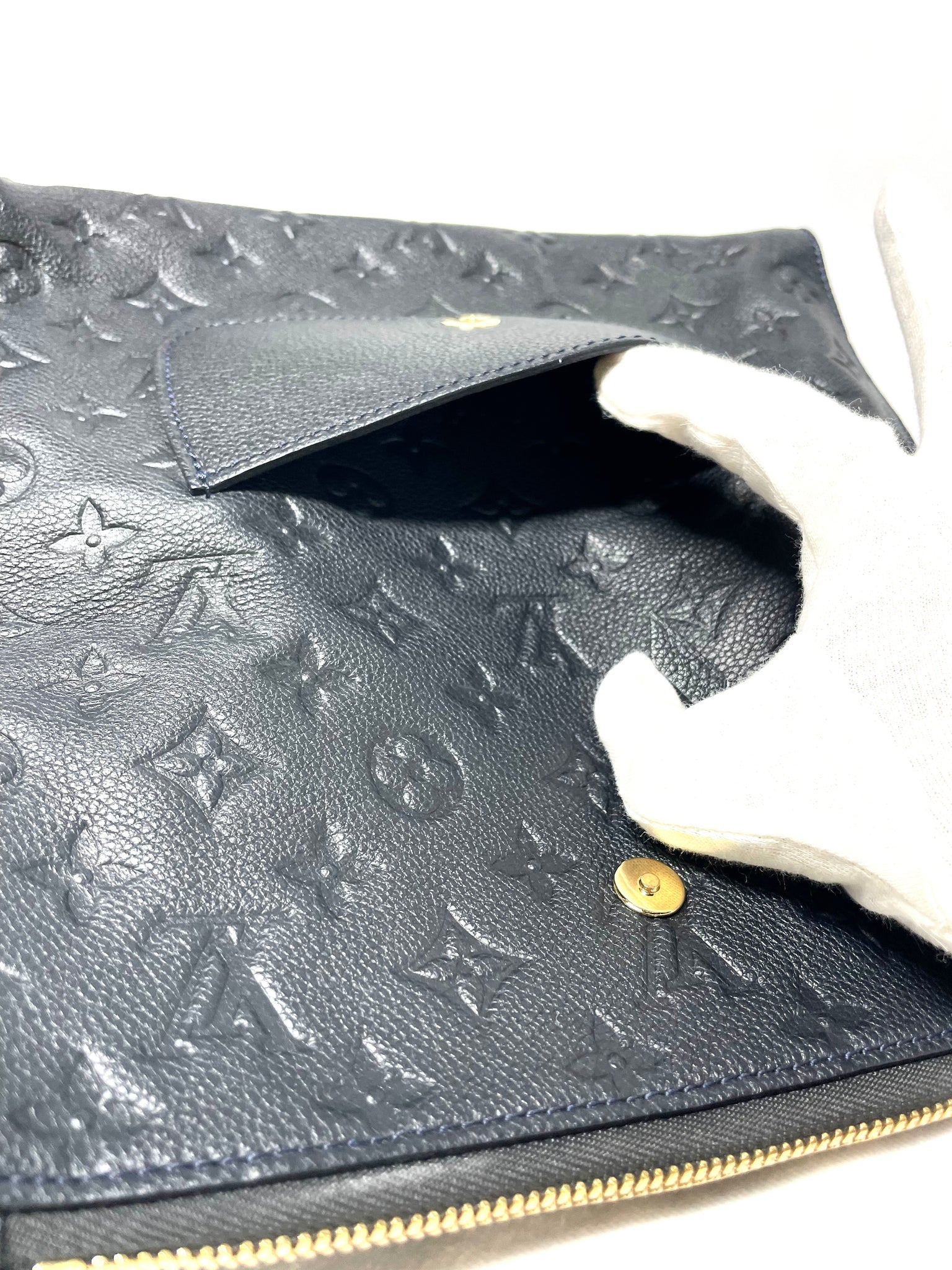 Pre Loved Louis Vuitton Monogram Empreinte Petillante Clutch in Black available at UniKoncept in Waterloo