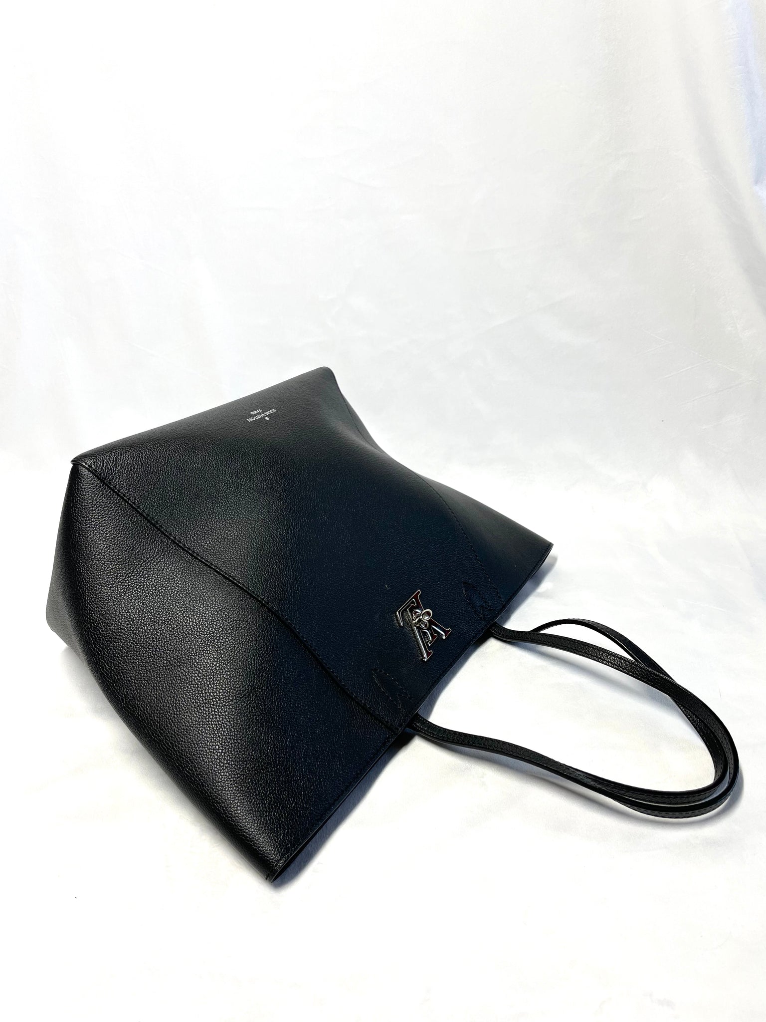 Louis Vuitton, Bags, Authentic 2895 Louis Vuitton Lockme Cabas Tote  Vanille Noir Leather Handbag