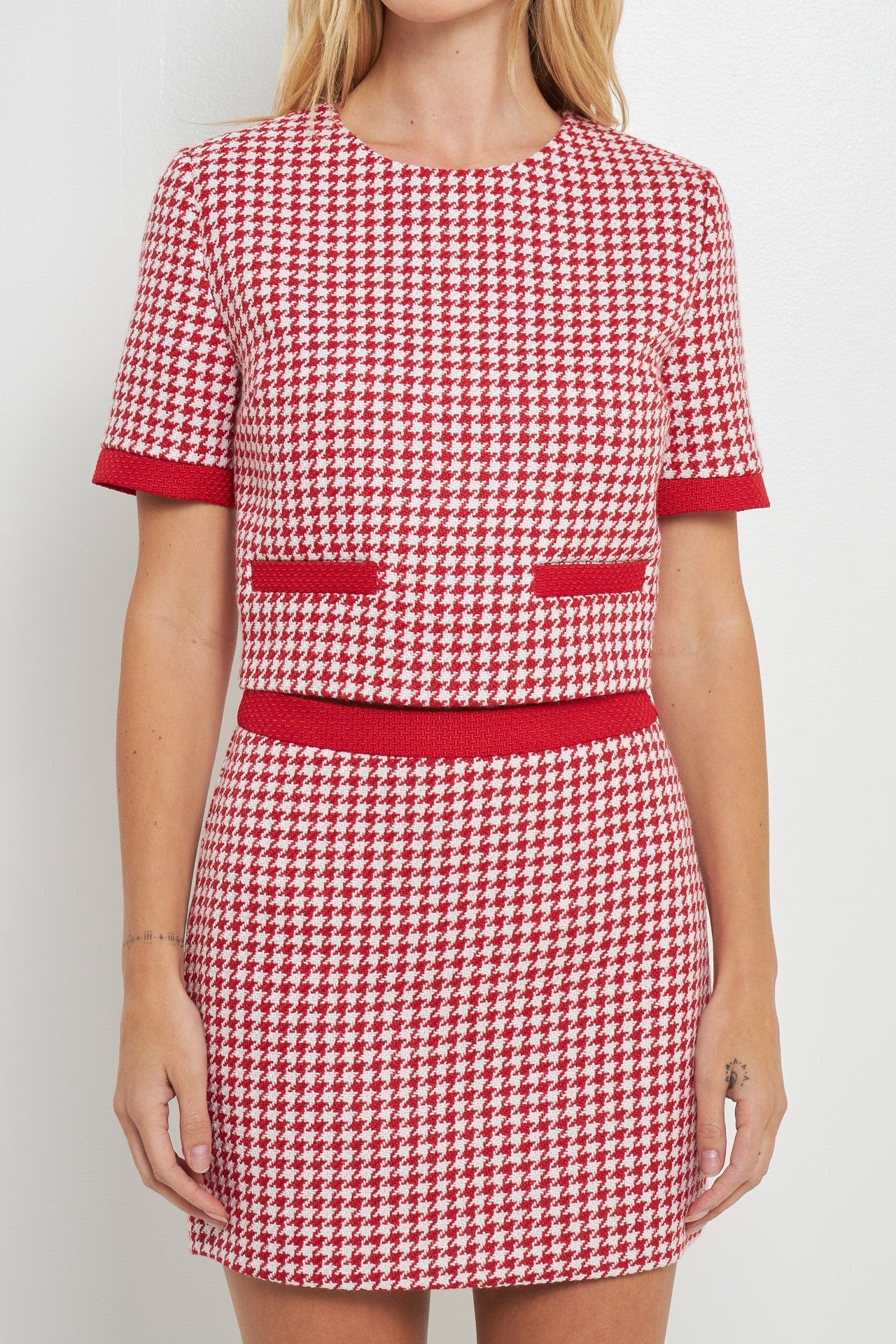 Model Wearing Scarlett Houndstooth Tweed Top in Red and White