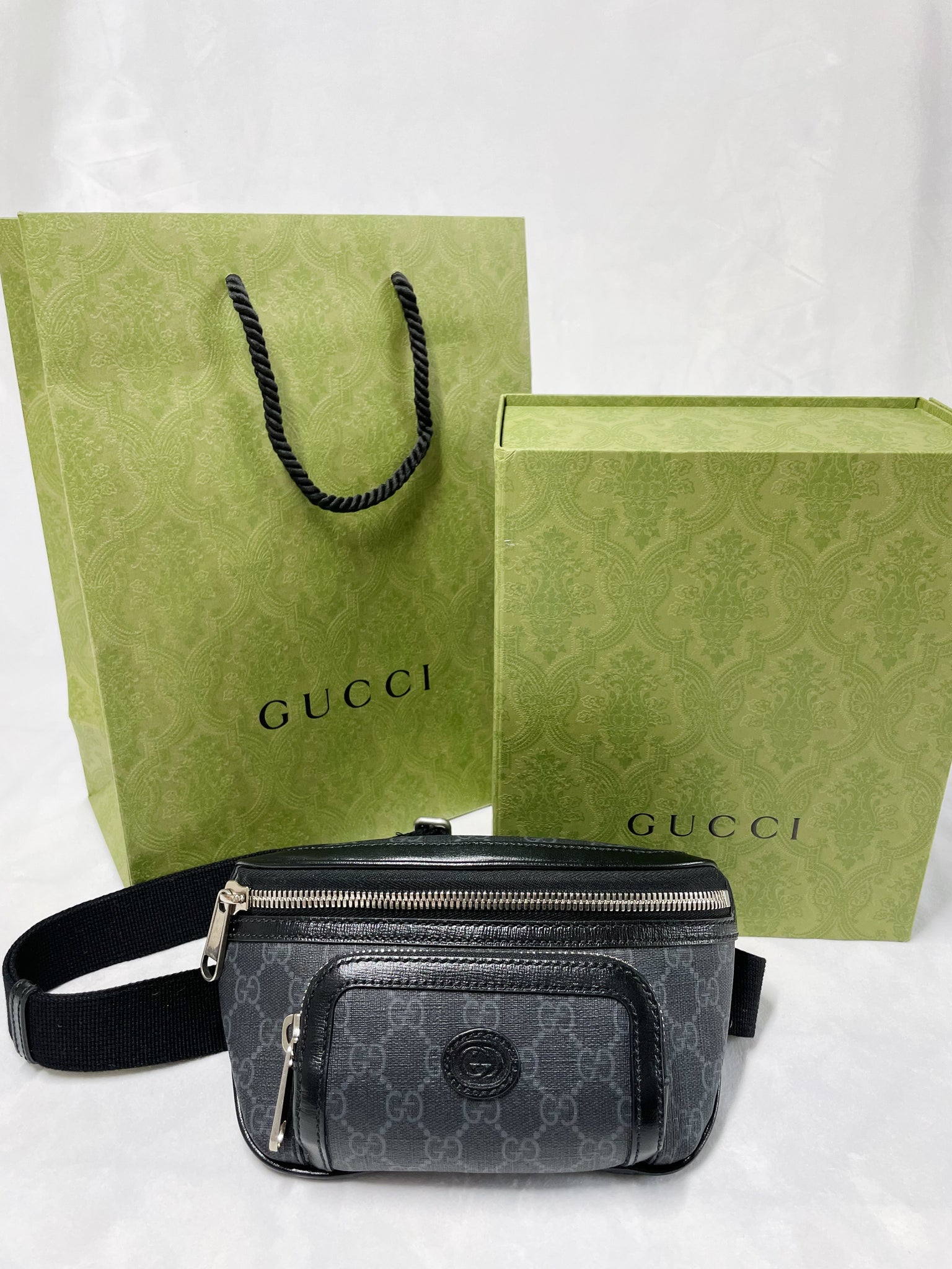 Gucci GG Supreme Belt Bag (unisex) *brand new*